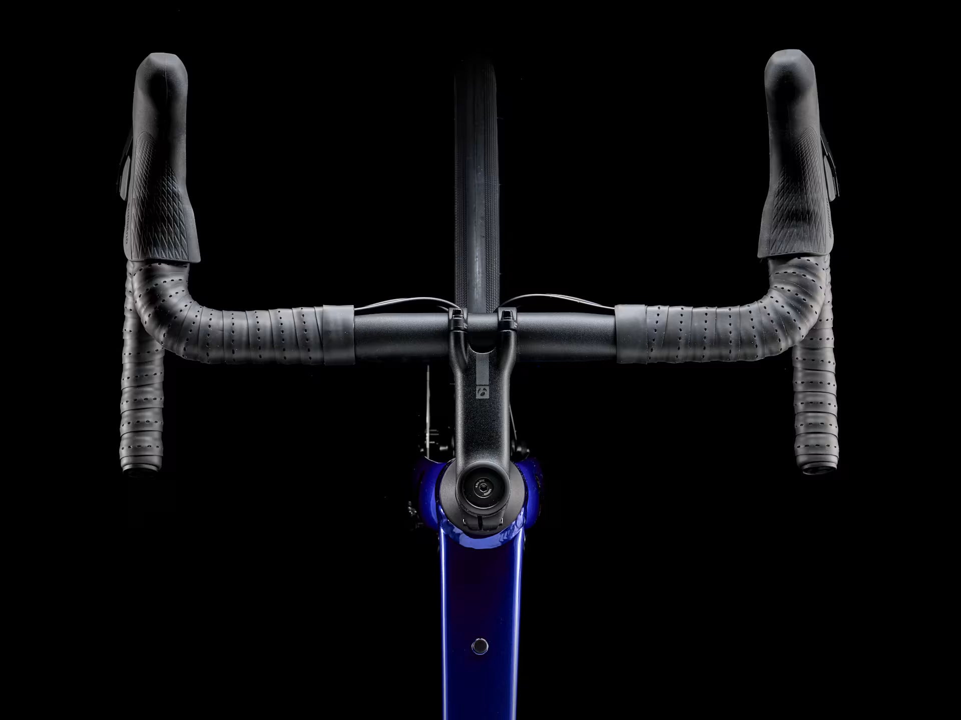 TREK Domane AL 4 Gen 4 (Hex Blue to Marianas Blue Fade)