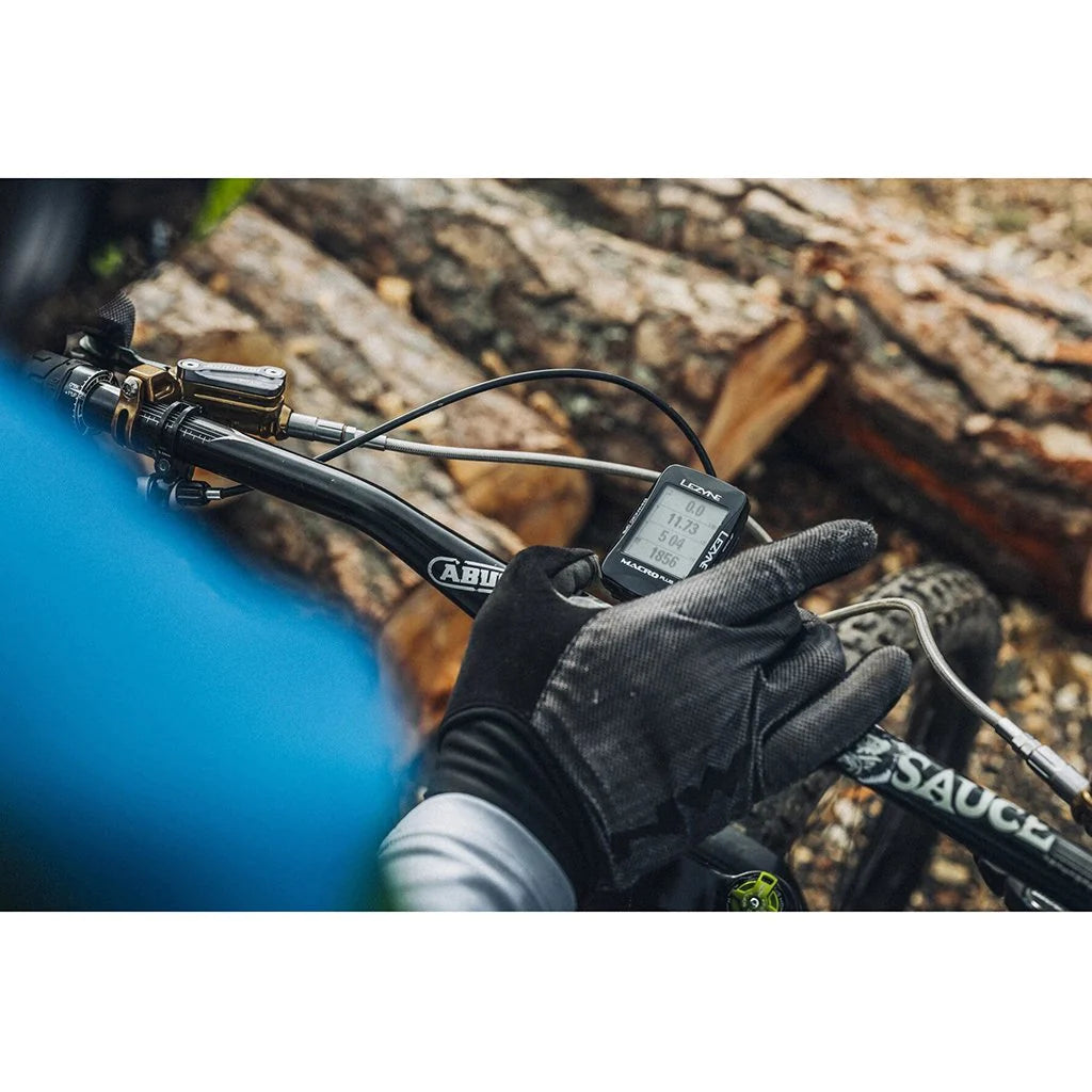 LEZYNE COMPUTER MACRO PLUS GPS BIKE