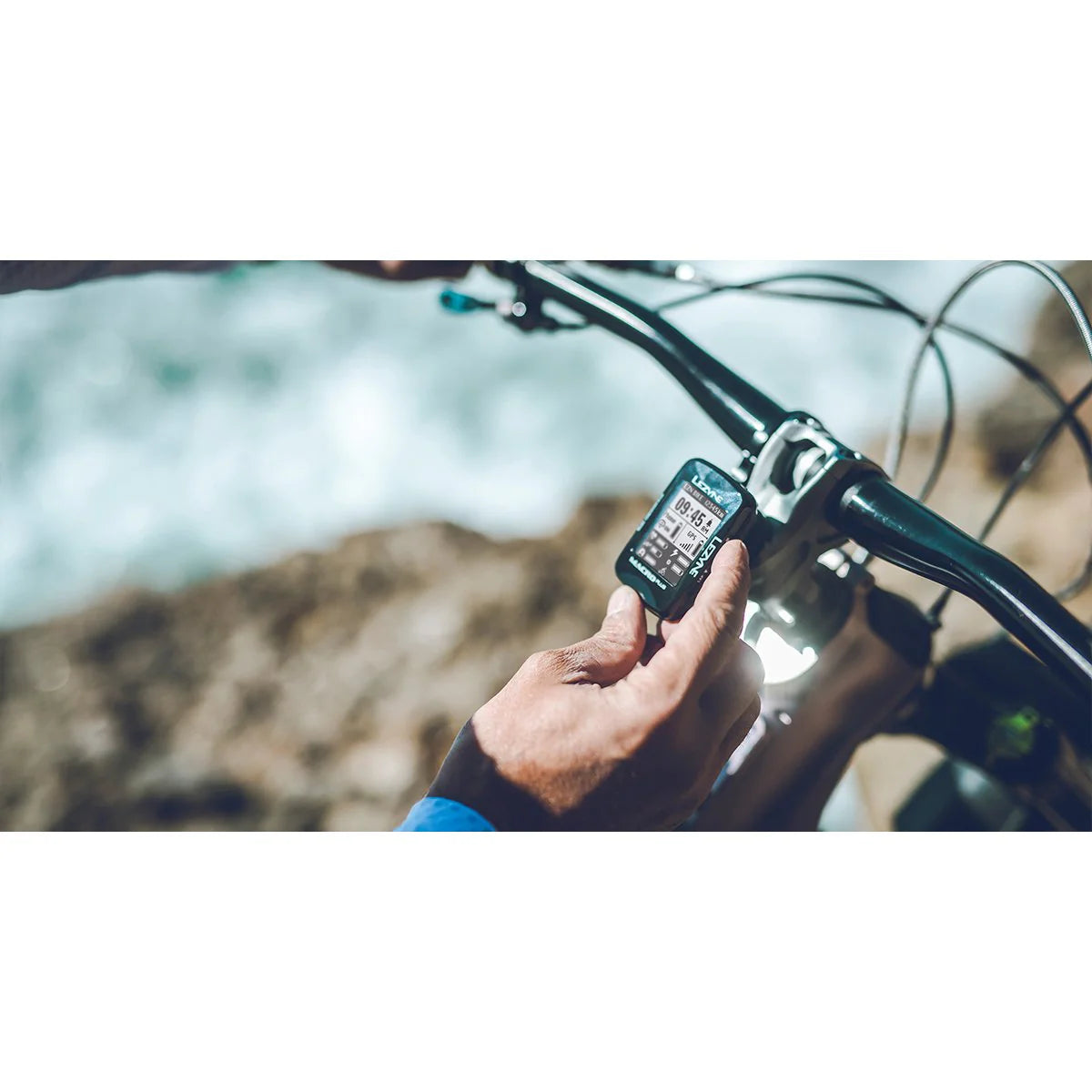 LEZYNE COMPUTER MACRO PLUS GPS BIKE