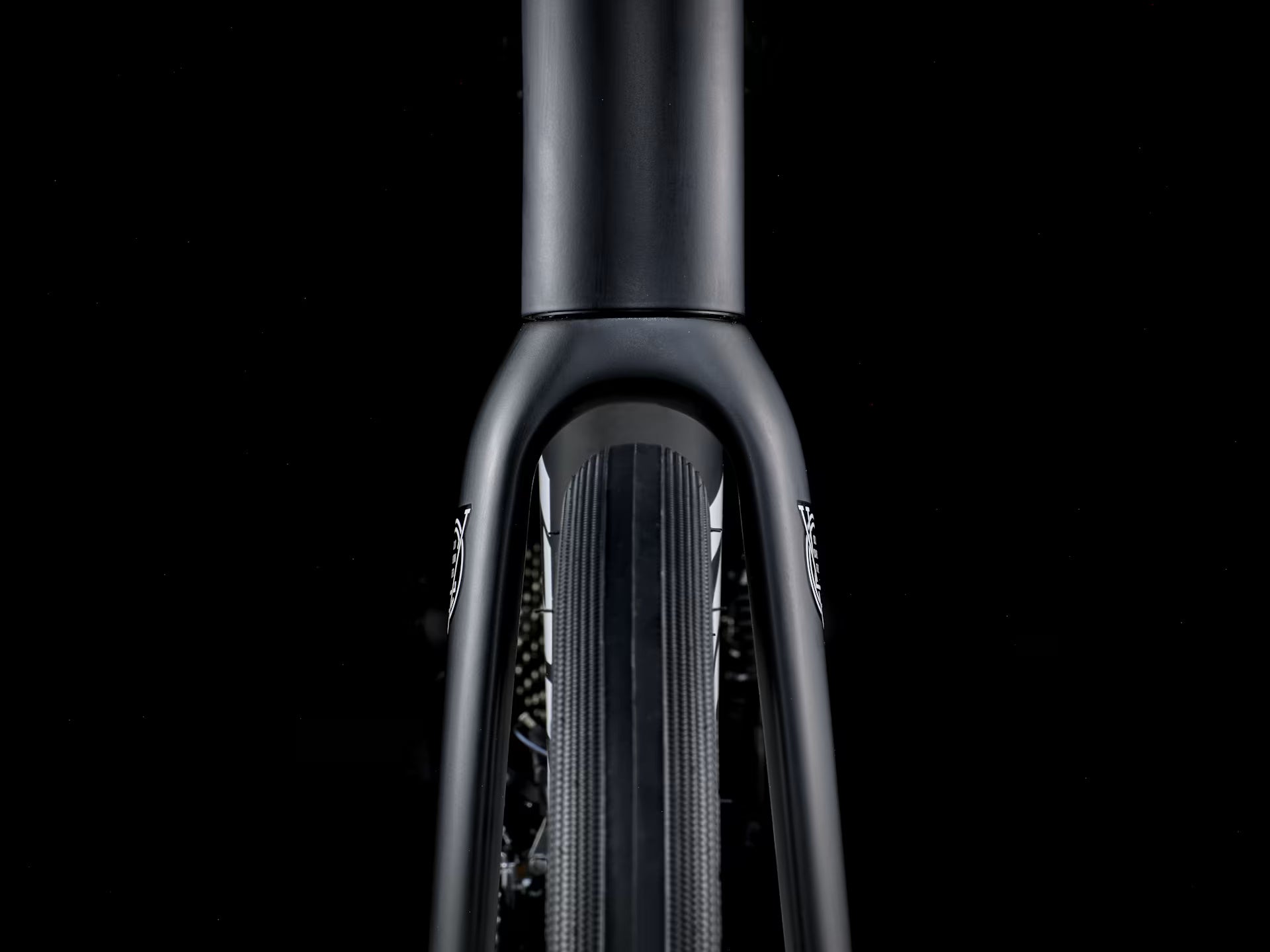 TREK Domane AL 5 Gen 4 (Matte Trek Black)