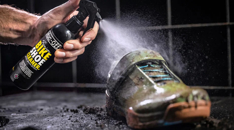 MUC-OFF PREMIUM BIKE SHOE CARE KIT
