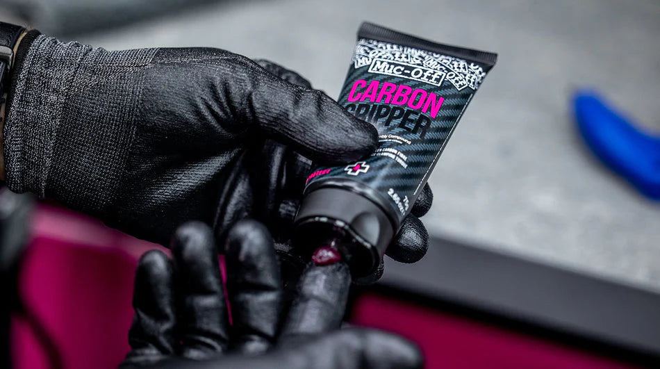 MUC-OFF CARBON GRIPPER - 75g